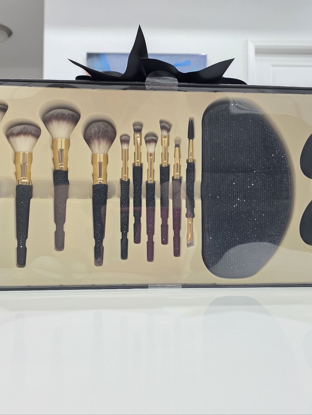 Glitz and Glam Black Rhinstone 13 piece Cosmetic Brush Set New Viral